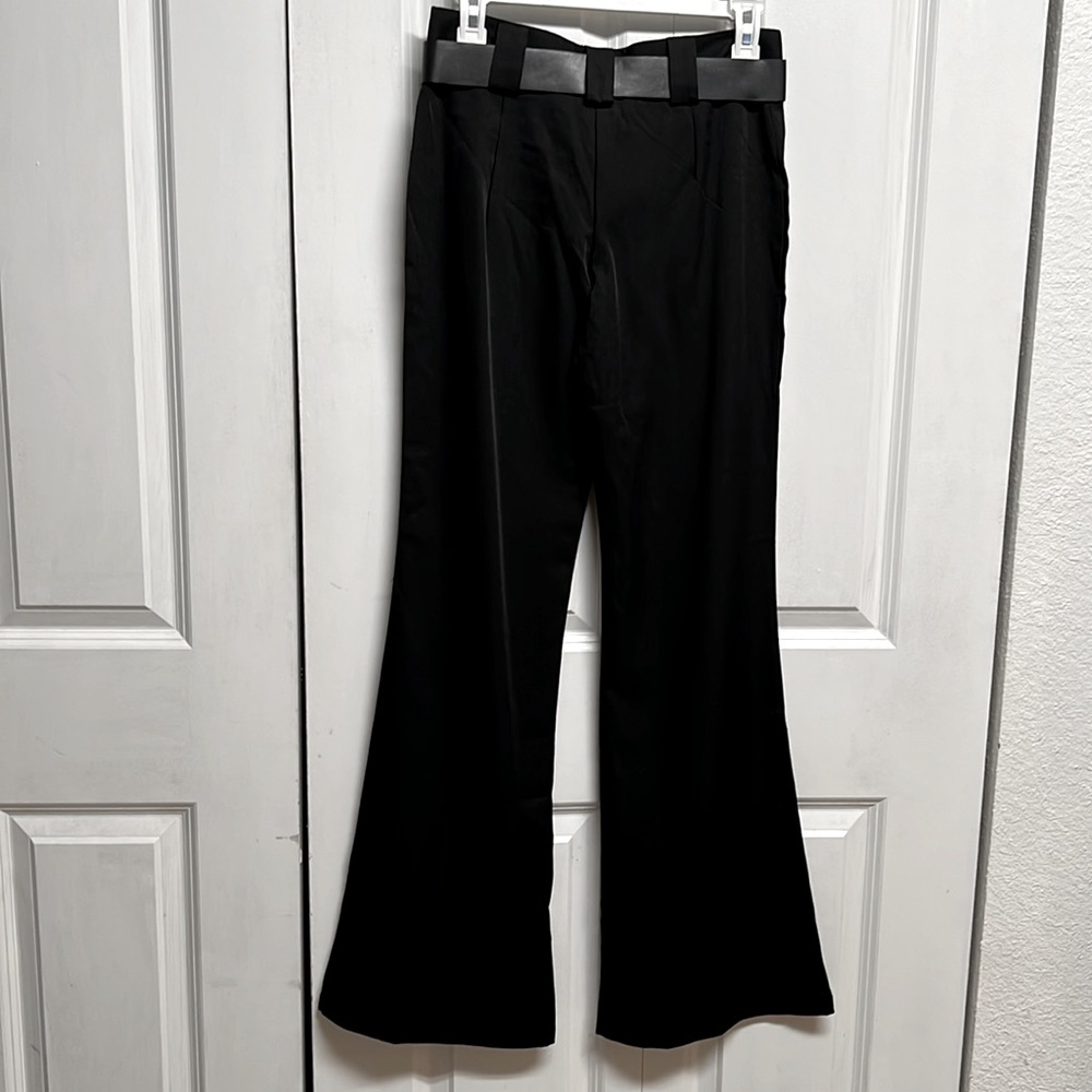 Mesh U.S.A Black 2 Pocket Low Rise Flare Belt and Pants Size S NWT - Picture 4 of 7